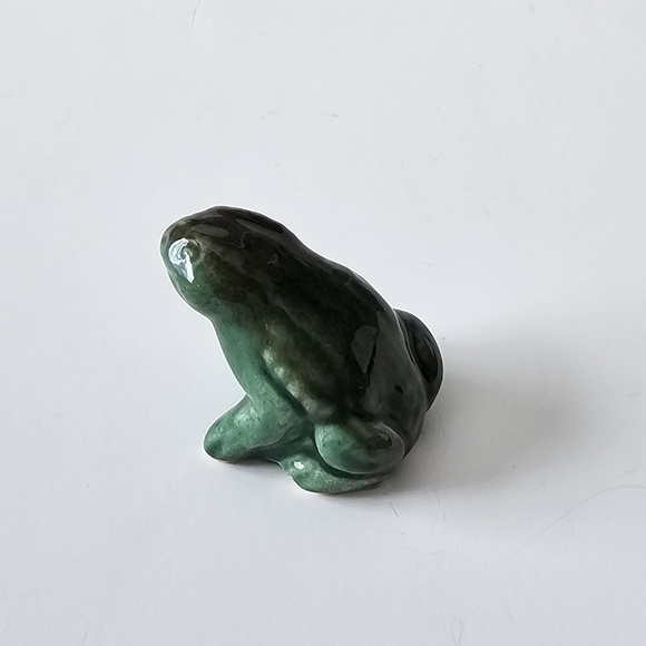Glazed Ceramic mini frog - Picture 4 of 8
